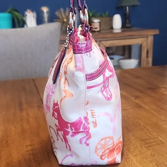 Coach Horse and Carriage Pink 1941 Shoulder Bag - Picture 2 of 16